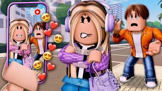 YOUTUBER Girlfriend BROKE UP With Him For SUBSCRIBERS A Roblox Movie