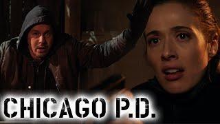 Burgess Finds Antonio At A Drug Bust   Chicago P.D.