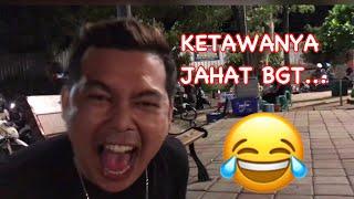 TAHAN TAWA..   Hipnotis Perokok Jarak Jauh Feat Reza Vocalis Arjuna88 Band  Kocak Banget Guys..