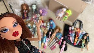UNBOXING A HUGE MONSTER HIGH DOLL LOT  First edition Draculaura Lagoona Cleo and More