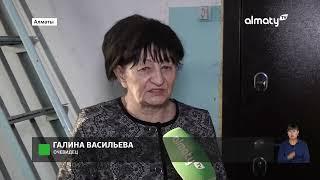 Смертельный прыжок семиклассницы разбились упав с крыши многоэтажки