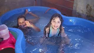 DESAFIO DAS MOEDAS NA PISCINA #shortsvideo #piscis