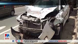 വാവാ സുരേഷിന് കാറപടകത്തില്‍ പരുക്ക്  Vava Suresh Accident