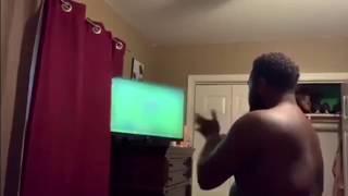 come on maaaan SAINTS FAN DESTROYS HIS TV AFTER CONTROVERSIAL LOSS