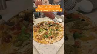 Vegetable madness pizza  Drizzlin cafe Rajouri Garden Foodie #cafeindelhi #foodie #foodshorts