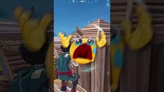 Rubius ayuda a Refugio de ANIMALES  #shorts #fortnite #rubius