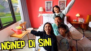 24 JAM NGINAP DI HOTEL INI  WARNA PINK  Vlog Liburan Bandung  CnX Adventurers
