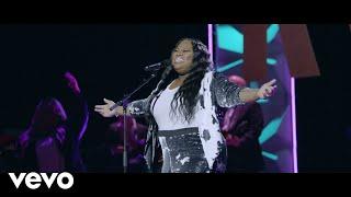 Tasha Cobbs Leonard - Royalty Live At The Ryman