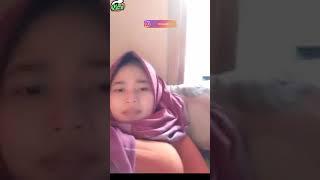 VIRAL ABG KERUDUNG SAAT LIVE