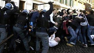 Feyenoord fans vs. Italian police in Rome