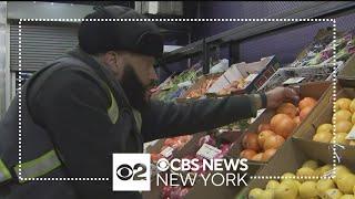 Hunts Point Market hard at work to distribute holiday produce