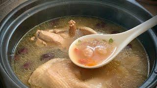 Chicken Soup with Nourishing Herbs 滋补药材鸡汤