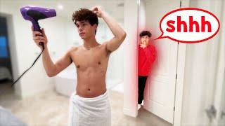 I SPENT THE NIGHT IN MY FRIENDS HOUSE & THEY HAD NO IDEA... 24 hour challenge