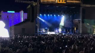 Rod Stewart speaking to audience Live Concert 2023 #rockstar #legend #rodstewart