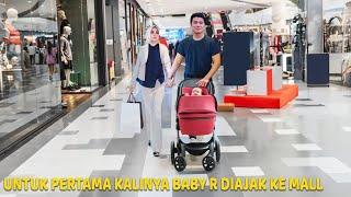 Pertama Kali Syahrini & Reino Barack Ajak Baby R Belanja Ke Mall