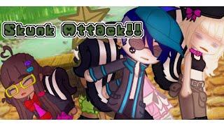  .・゜-  -　　Skunk attack  Gacha fart 