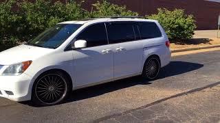 RIMTYME RICHMOND 2008 Honda Odyssey sitting on 22” Velocity Rims paired  with Lexani 2553022 tires