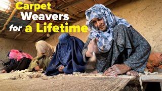 Afghanistans carpet weavers struggle to survive