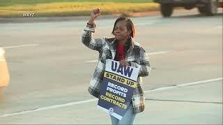 United Auto Workers strike begins at 3 plants as union automakers remain far from deal