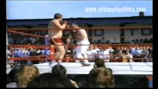 1. THE GUVNOR OF UNLICENSED BOXING --LENNY McLEAN part 1 exclusive