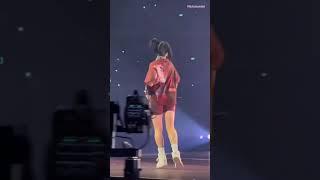 tuned to 21️#billieeilish #mommy#love #shorts #ass#concert #beauty #fun#celebrity #singer #girls