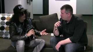 Interview with Slash.