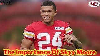 Chiefs WR Skyy Moore Is Patrick Mahomes’ New Favorite Target? Let The Skyy Hype Train Begin