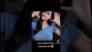 video cewek buka baju