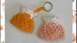 توزيعات كروشيه للمواليدCrochet Minie Dress Keychain
