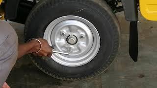 How to change bajaj auto wheel  Bajaj auto ka tyre keisa change kare  Bajaj bs6 auto 2023