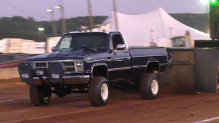 Hard Running Street Gas 4x4 Truck Pulling At Mason Dixon Fair