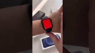 Зачем в Apple Watch красный фонарик?