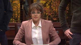 Kristen Stewarts stomach growling in SNL sketch