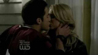 The Vampire Diaries - S02E12 - Tyler & Caroline Kiss