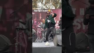 Bilal Saeed Live Concert PGC  Bilal Saeed Hit Mic  to Audience 