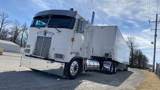 1994 Kenworth Cabover k100  E model  with a 12.7 Detroit  insideoutside