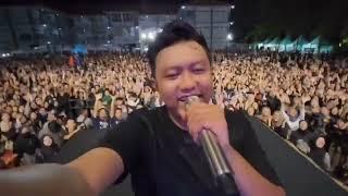 Lautan Manusia Konser Denny Caknan di Jombang