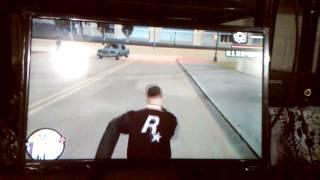 Jugando Grand Theft Auto San Andrés