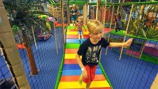 Fun Indoor Playground for Family and Kids at Leos Lekland