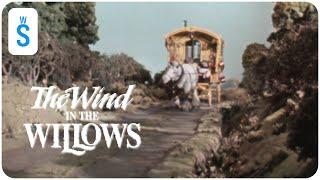 The Wind in the Willows 1983  Scene