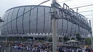 mulai berdatangan kampanye di stadion jis jakarta