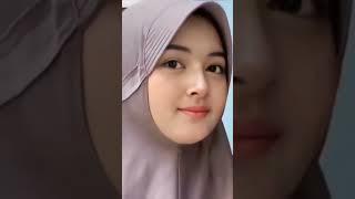 elina devia hijab imut