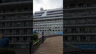 超大型郵輪停泊基隆港東岸旅客中心 Ultra-large cruise ship docks at Keelung Port East Coast Visitor Center #travel