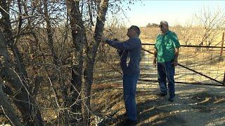 TCR Goes Geocaching Texas Country Reporter