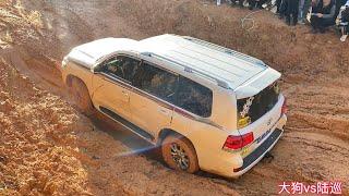 2023 Toyota Land Cruiser & Haval H9 Off-road on muddy road