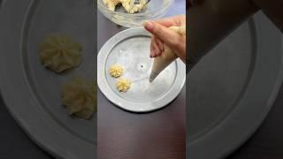 Simple Cookie piping method #shorts #trending #viral #explore #cookiedesign #buttercookies #biscuit