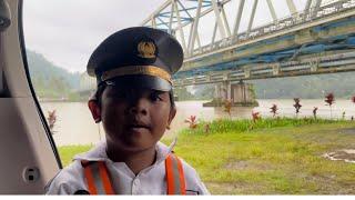 Melihat kereta api dari bawah jembatan kereta api sungai serayu #keretaapi #keretaapiindonesia #kai