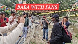 LIFE DAMAGED BABA WITH FANS AT SUNDARIJAL #lifedamagedbaba #viralbaba #aghoribaba