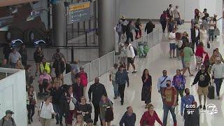 Labor Day travelers shocked to learn of potential United Airlines flight attendant strike