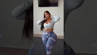 Gracie Bonlia  Glamours Curvy Fashion Ambassador from Panama  Measurements  Wiki  Net Worth